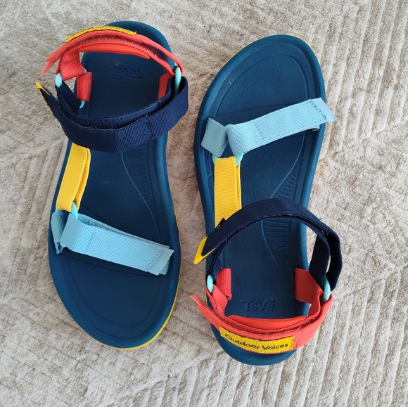 Teva Other - 💮 Teva x Outdoor Voices Hurricane XLT 2 Sandals Size 10